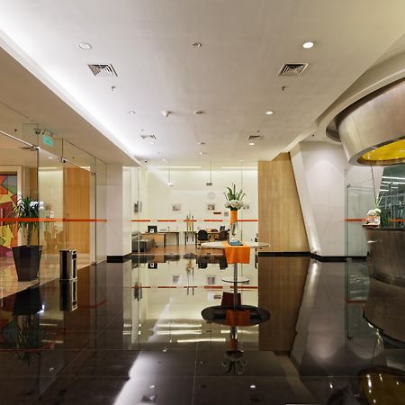 Harris Hotel And Conventions Kelapa Gading Jakarta Exterior photo