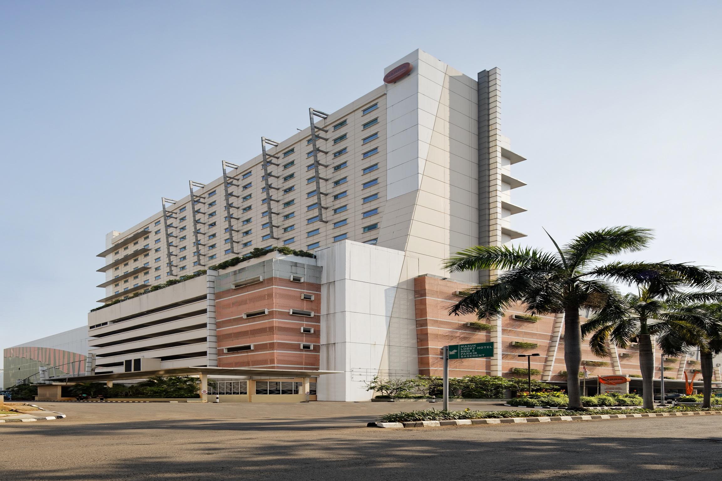 Harris Hotel And Conventions Kelapa Gading Jakarta Exterior photo