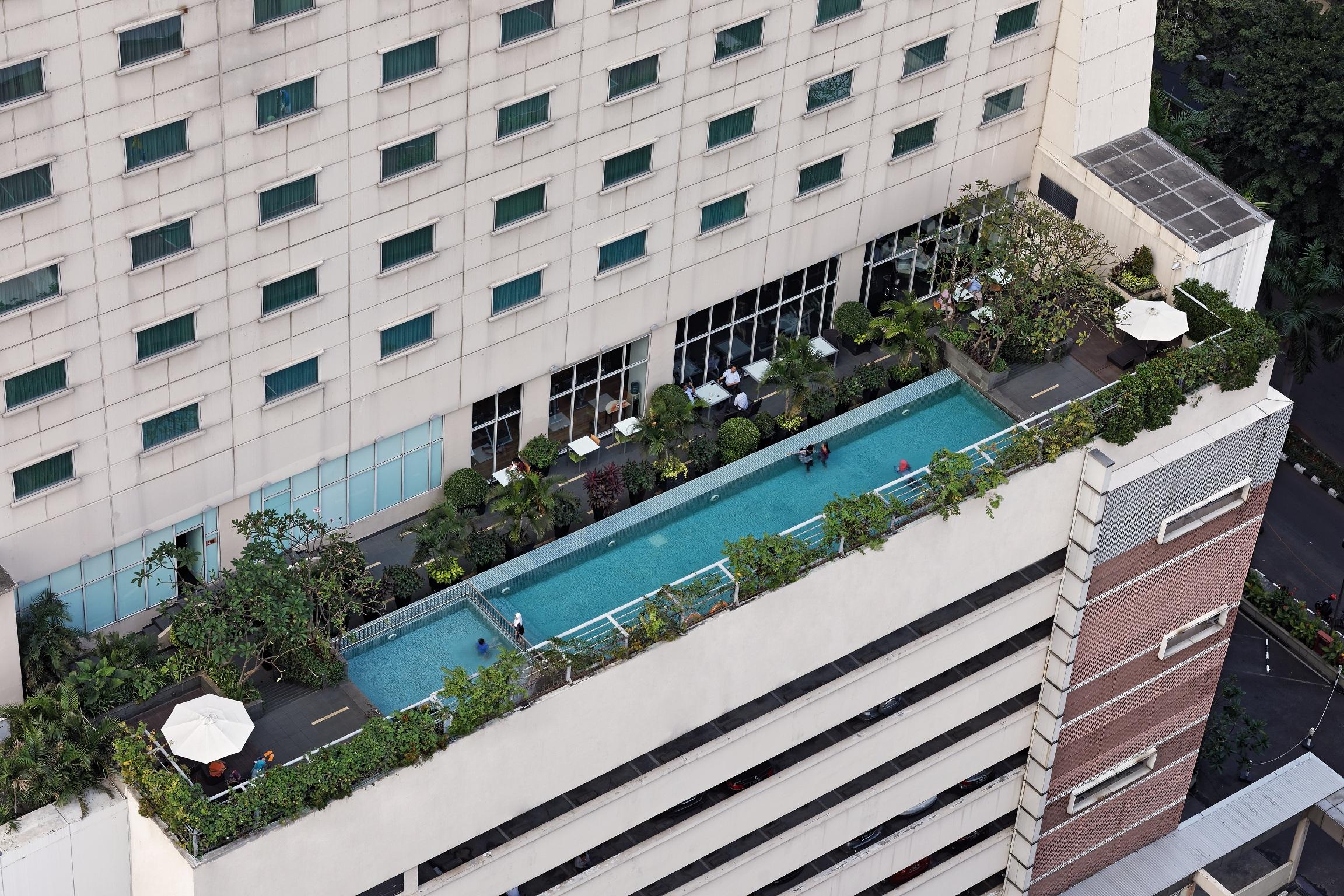 Harris Hotel And Conventions Kelapa Gading Jakarta Exterior photo