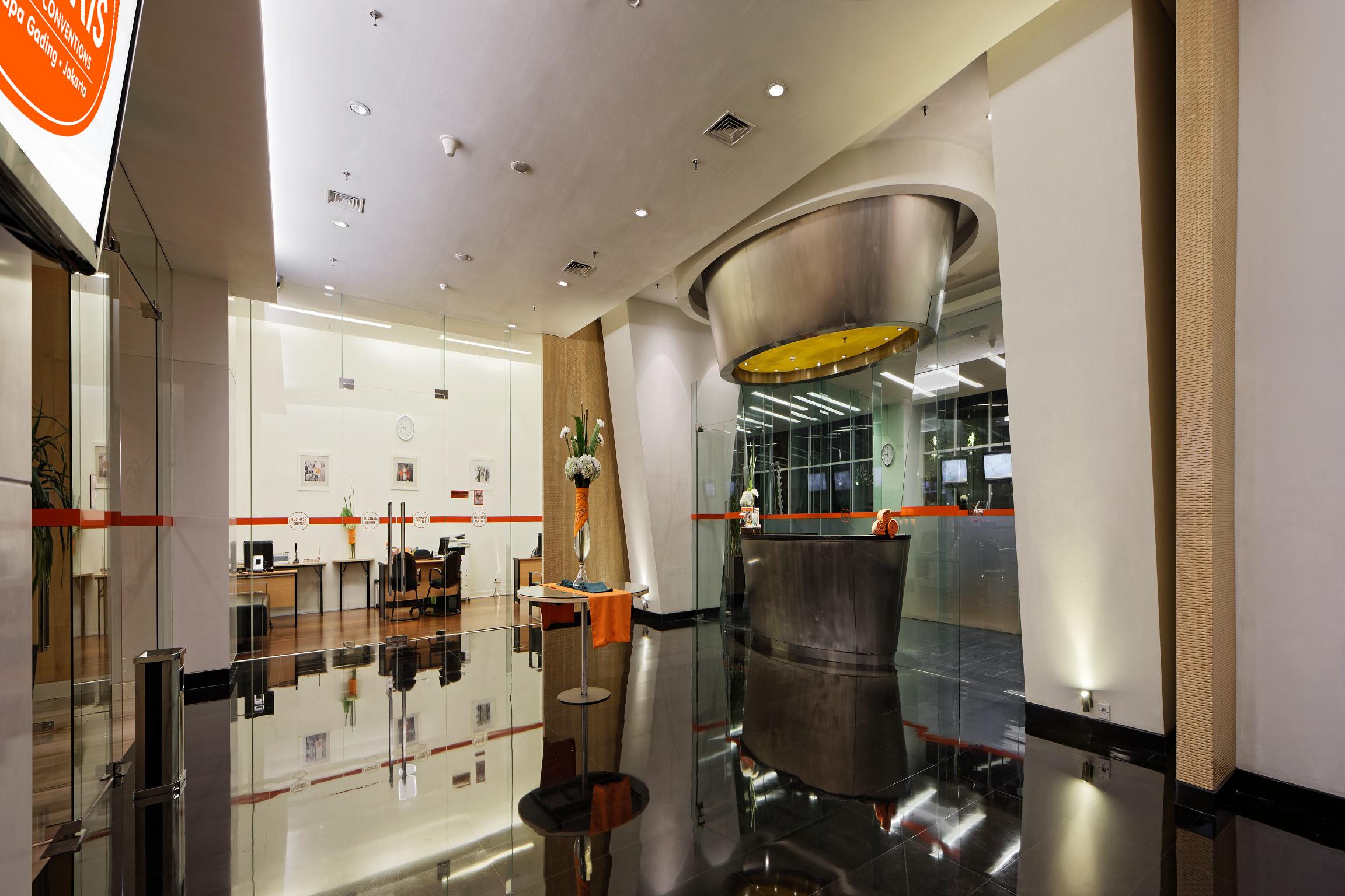 Harris Hotel And Conventions Kelapa Gading Jakarta Exterior photo