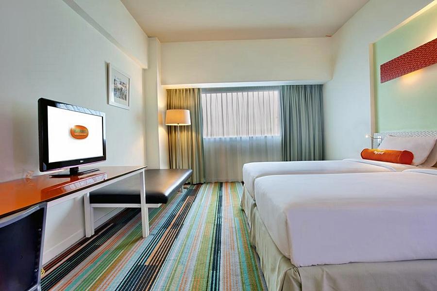 Harris Hotel And Conventions Kelapa Gading Jakarta Exterior photo