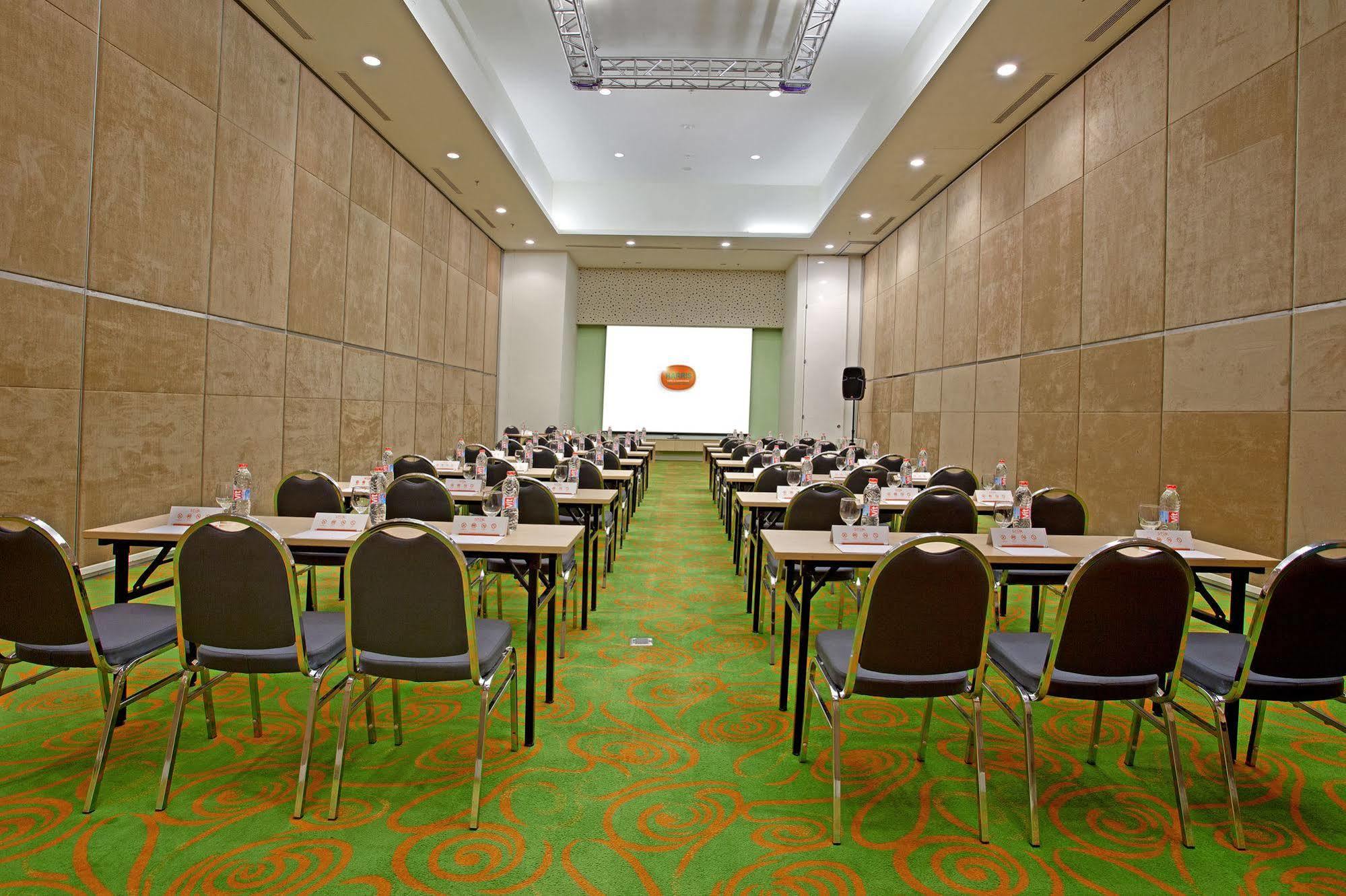 Harris Hotel And Conventions Kelapa Gading Jakarta Exterior photo