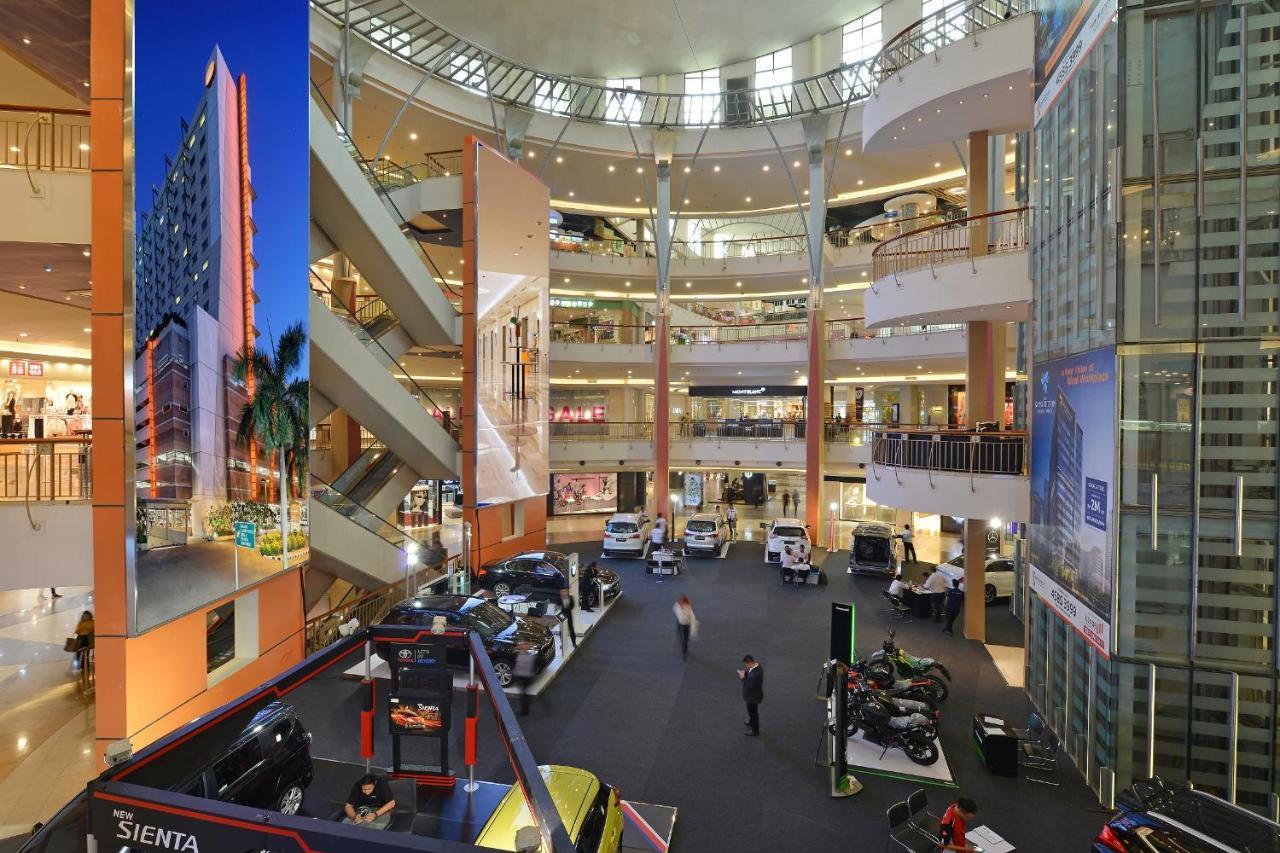Harris Hotel And Conventions Kelapa Gading Jakarta Exterior photo